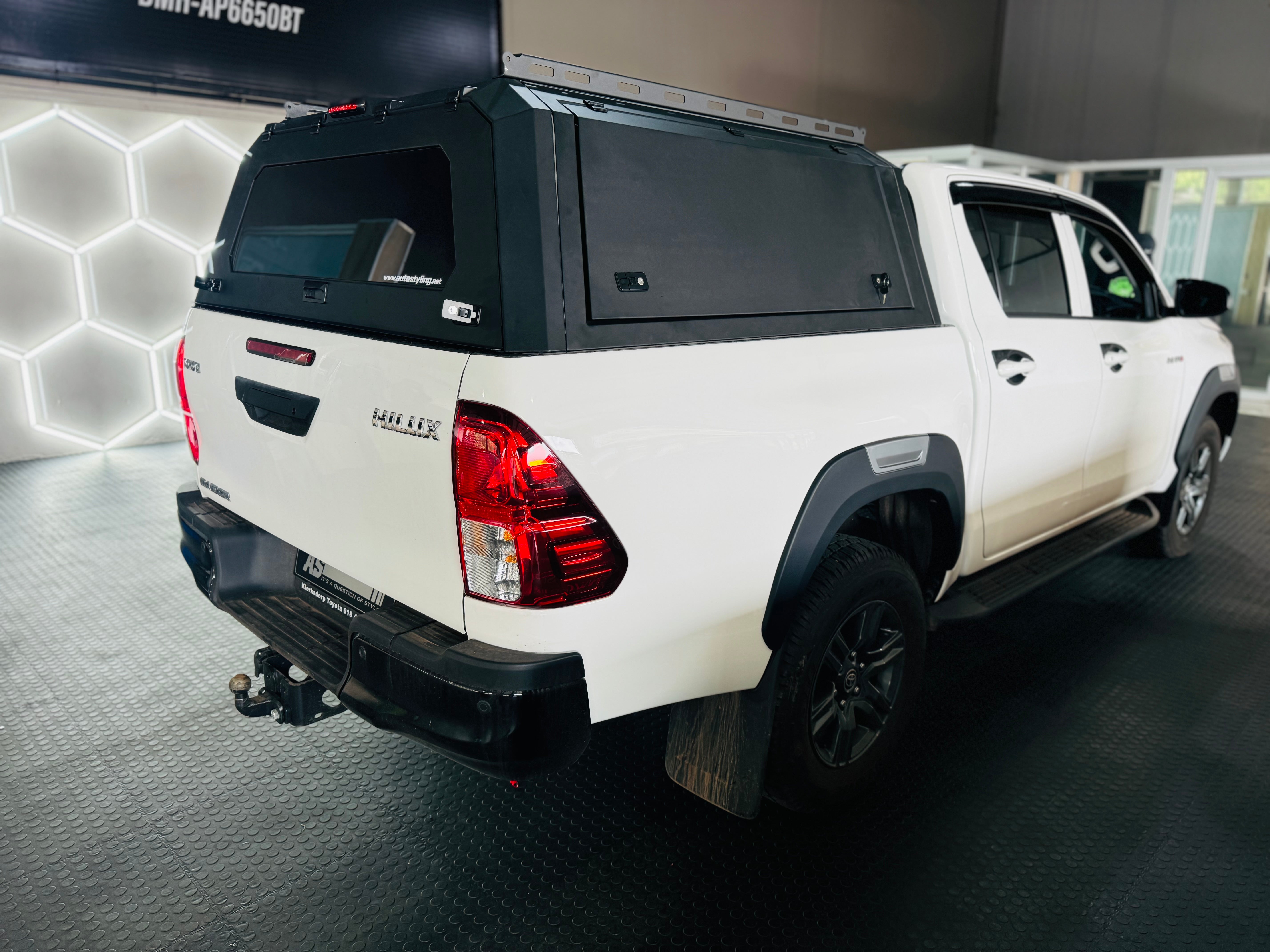 TOYOTA HILUX 2016+ BLACK STEEL CANOPY