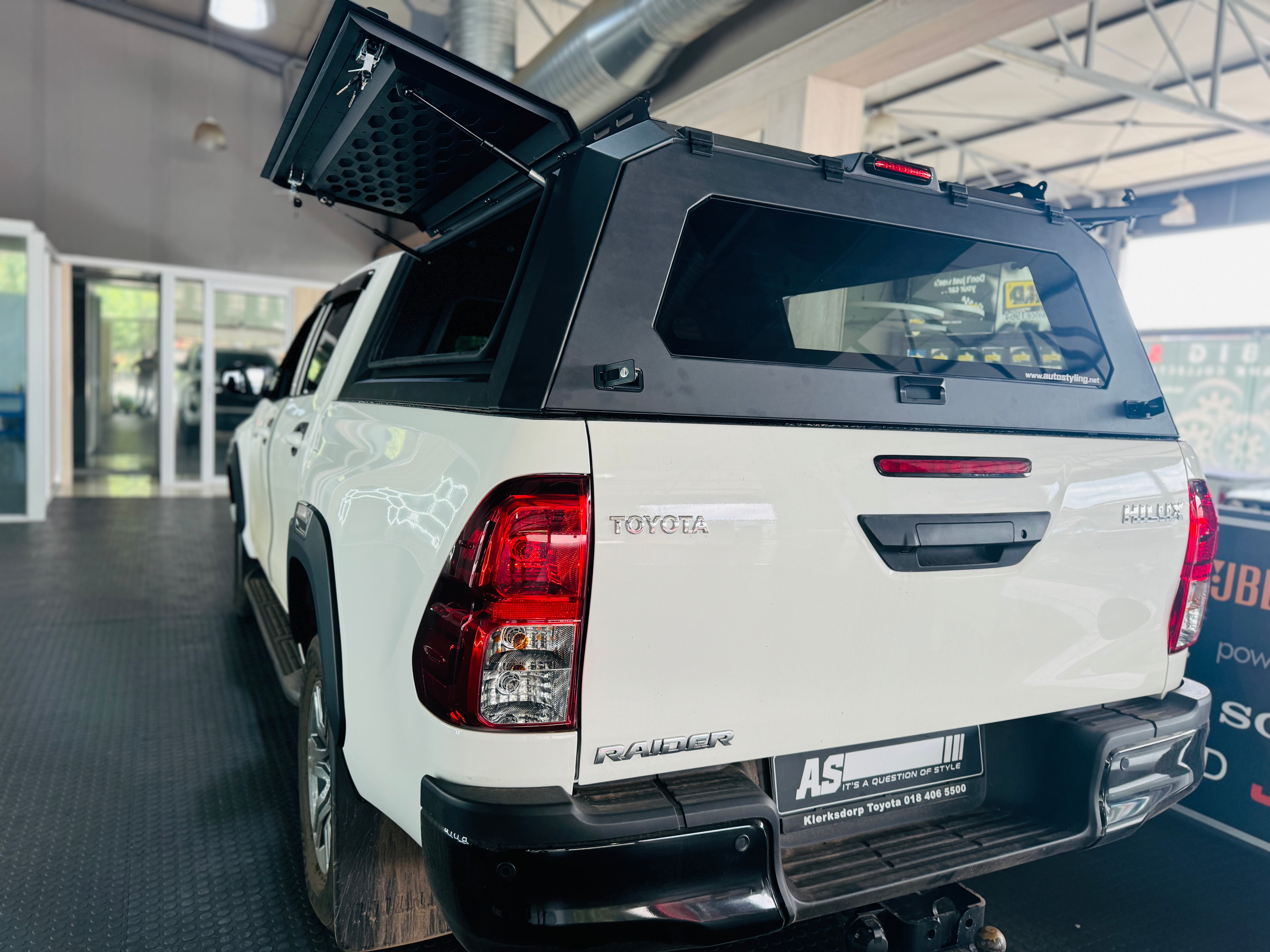 TOYOTA HILUX 2016+ BLACK STEEL CANOPY