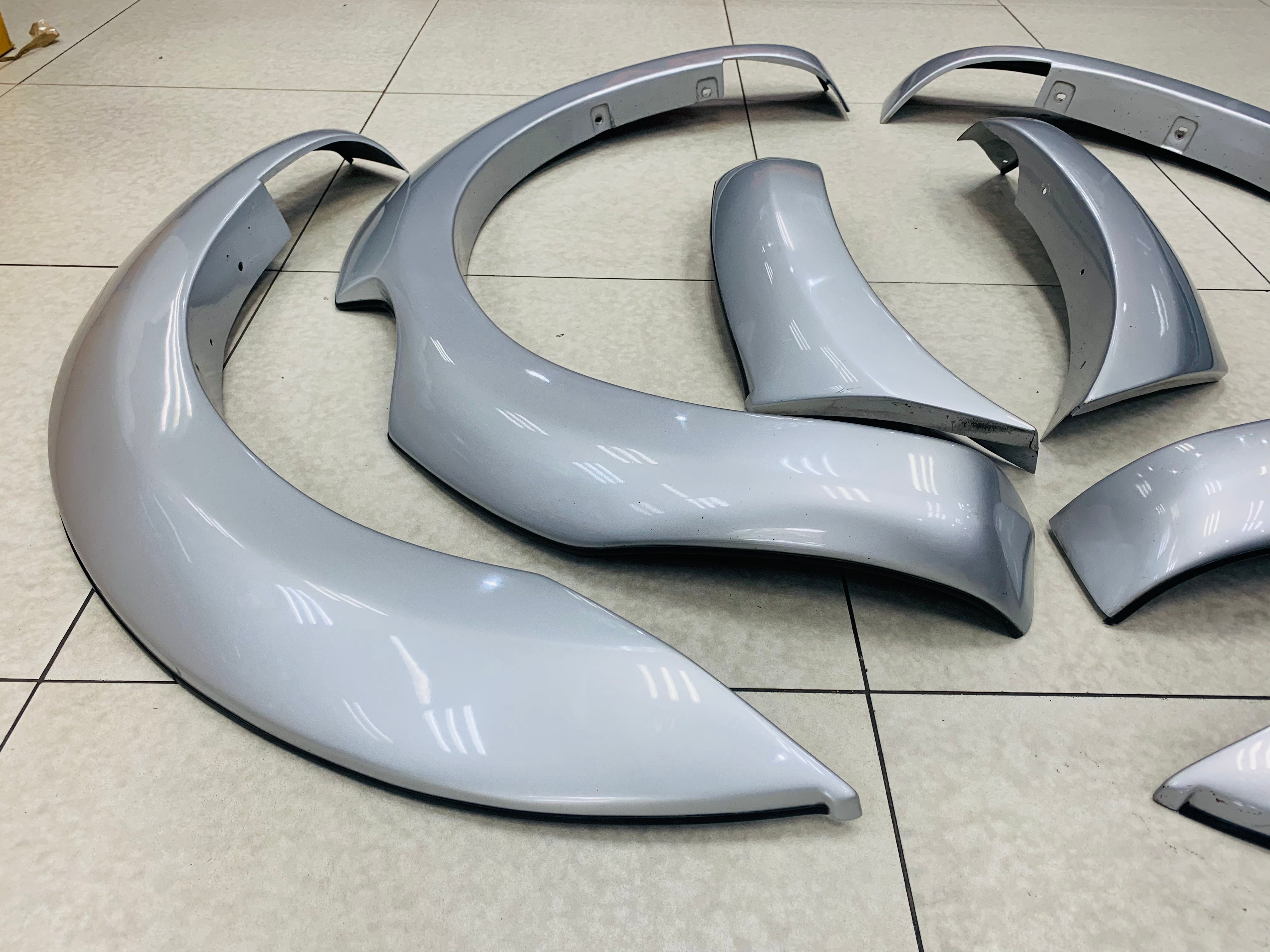 RANGER WIDE WHEEL ARCHES PREOWNED PAINTED SILVER