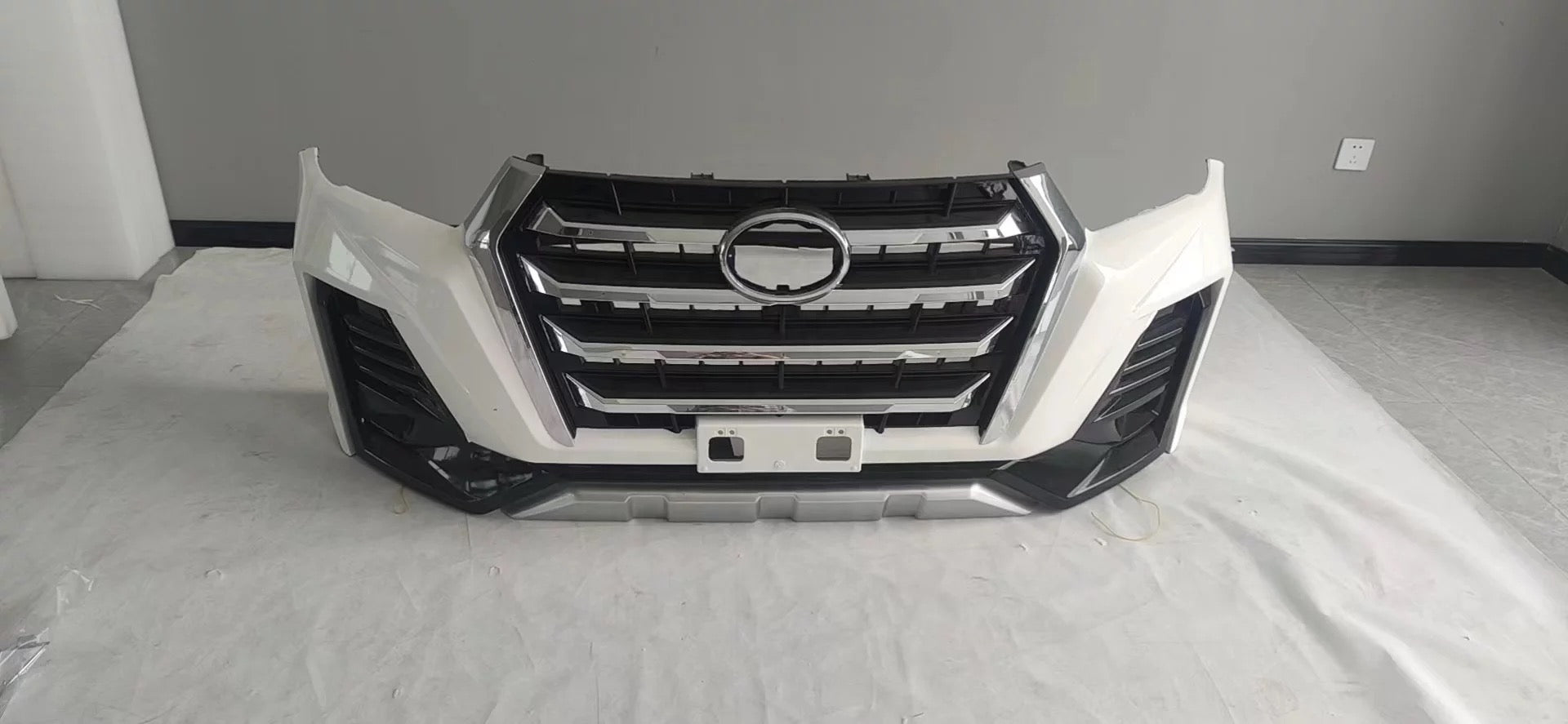 Toyota Revo lmj front bumper