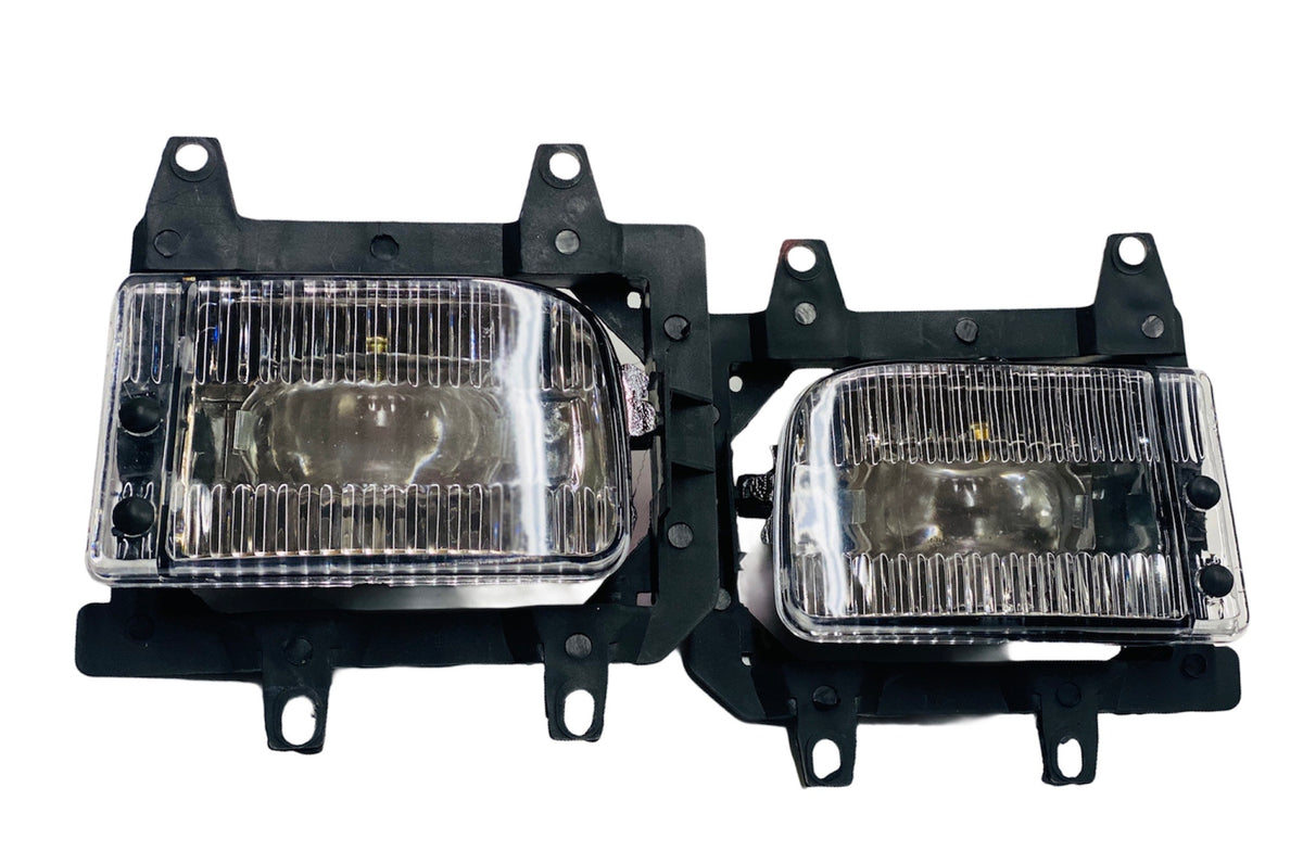 BM E30 CLEAR FOG LIGHTS